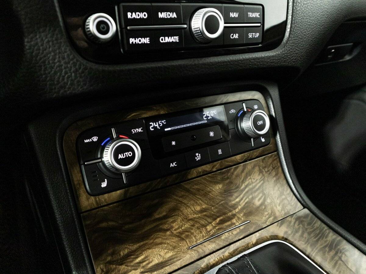 Купить Volkswagen Touareg, 2015, 187 303 км.. Фото: #19