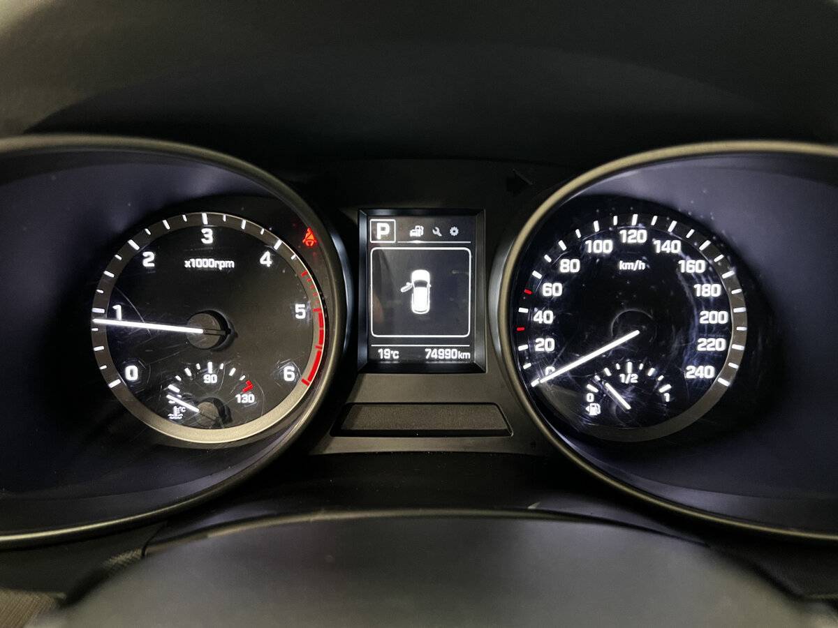 Купить Hyundai Santa Fe, 2015, 74 901 км.. Фото: #12