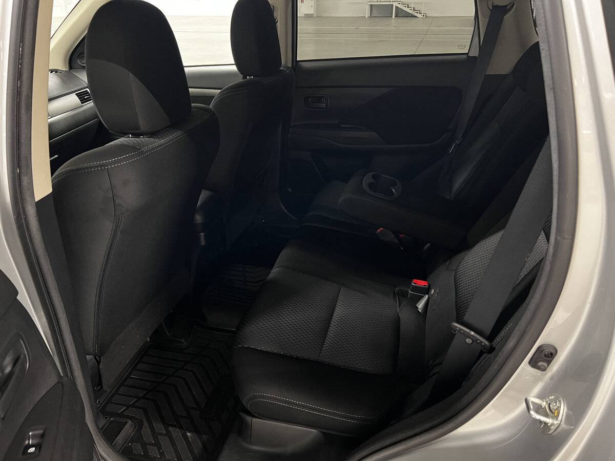 Купить Mitsubishi Outlander, 2017, 107 670 км.. Фото: #11