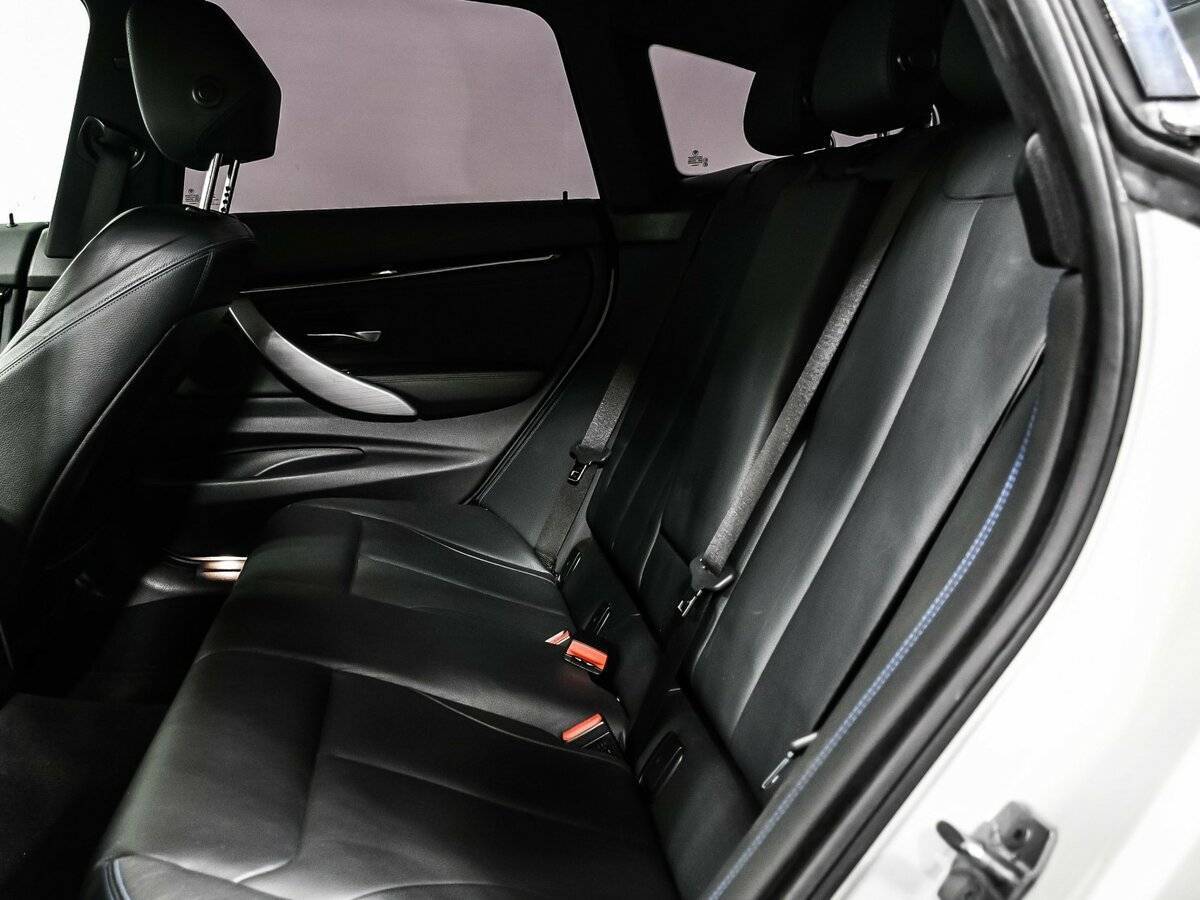 Купить BMW 3 серии, 2018, 76 634 км.. Фото: #10