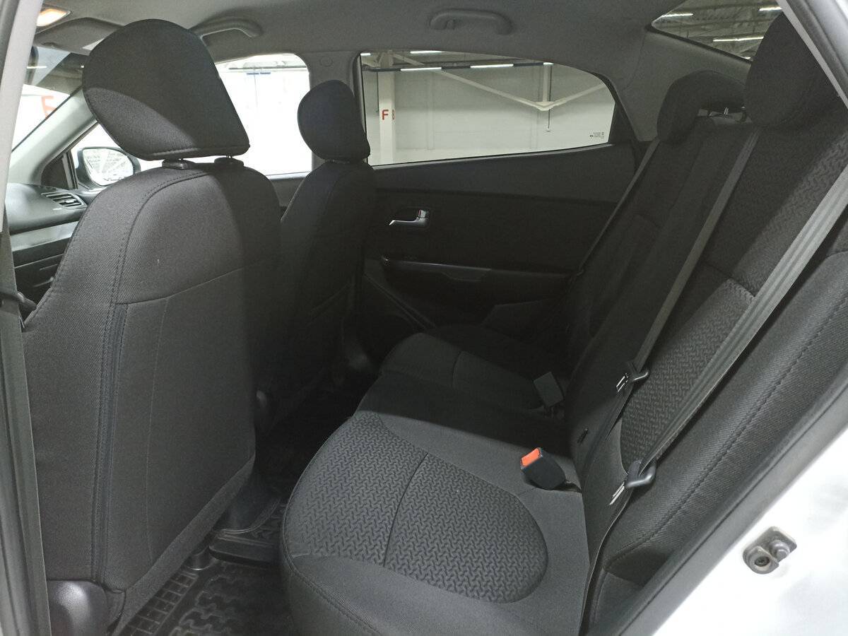 Купить Kia Rio, 2015, 141 890 км.. Фото: #11