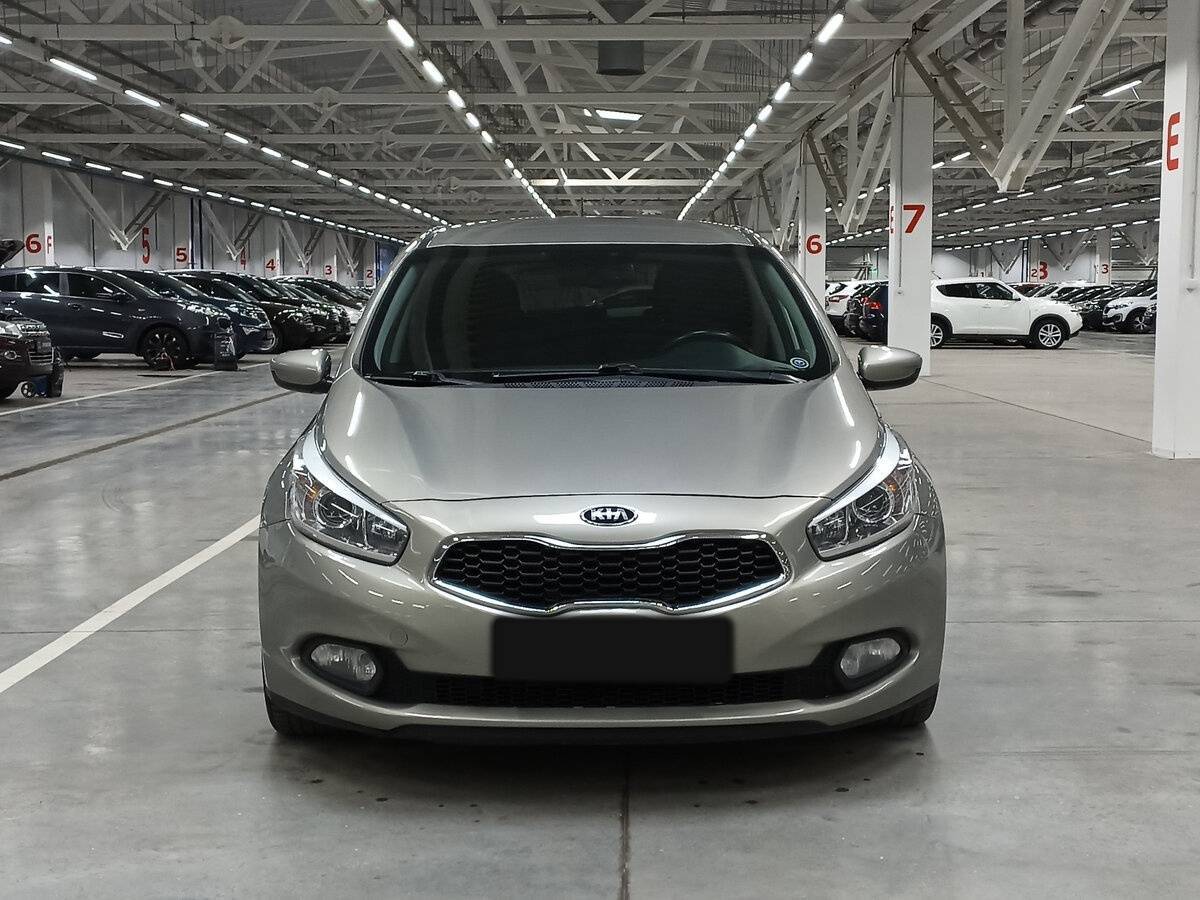 Купить Kia Ceed, 2015, 150 002 км.. Фото: #1