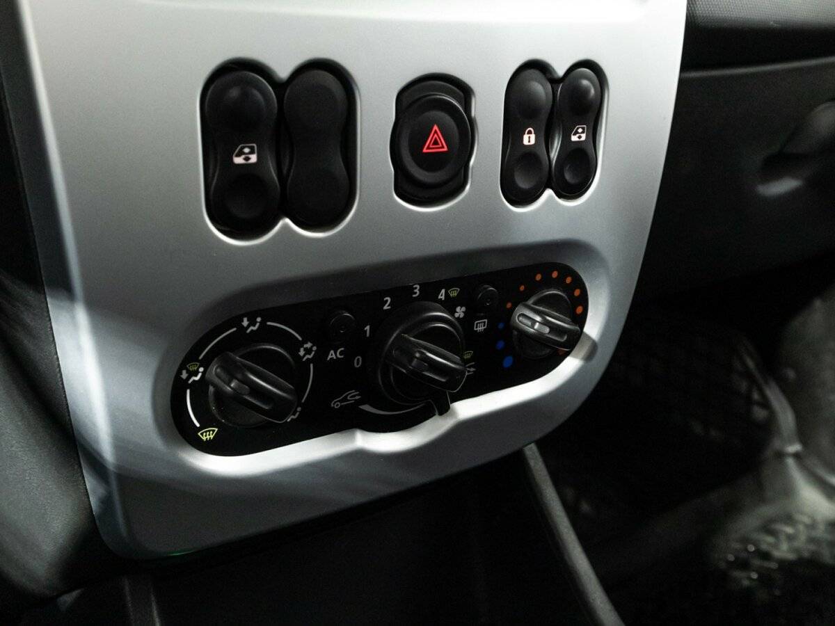 Купить Renault Logan, 2012, 201 801 км.. Фото: #14