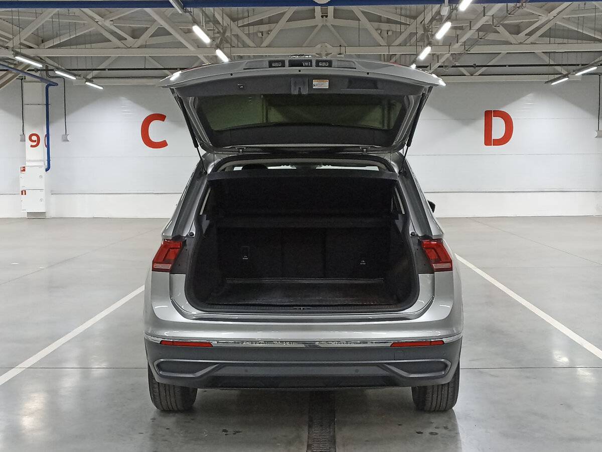 Купить Volkswagen Tiguan, 2021, 92 550 км.. Фото: #9