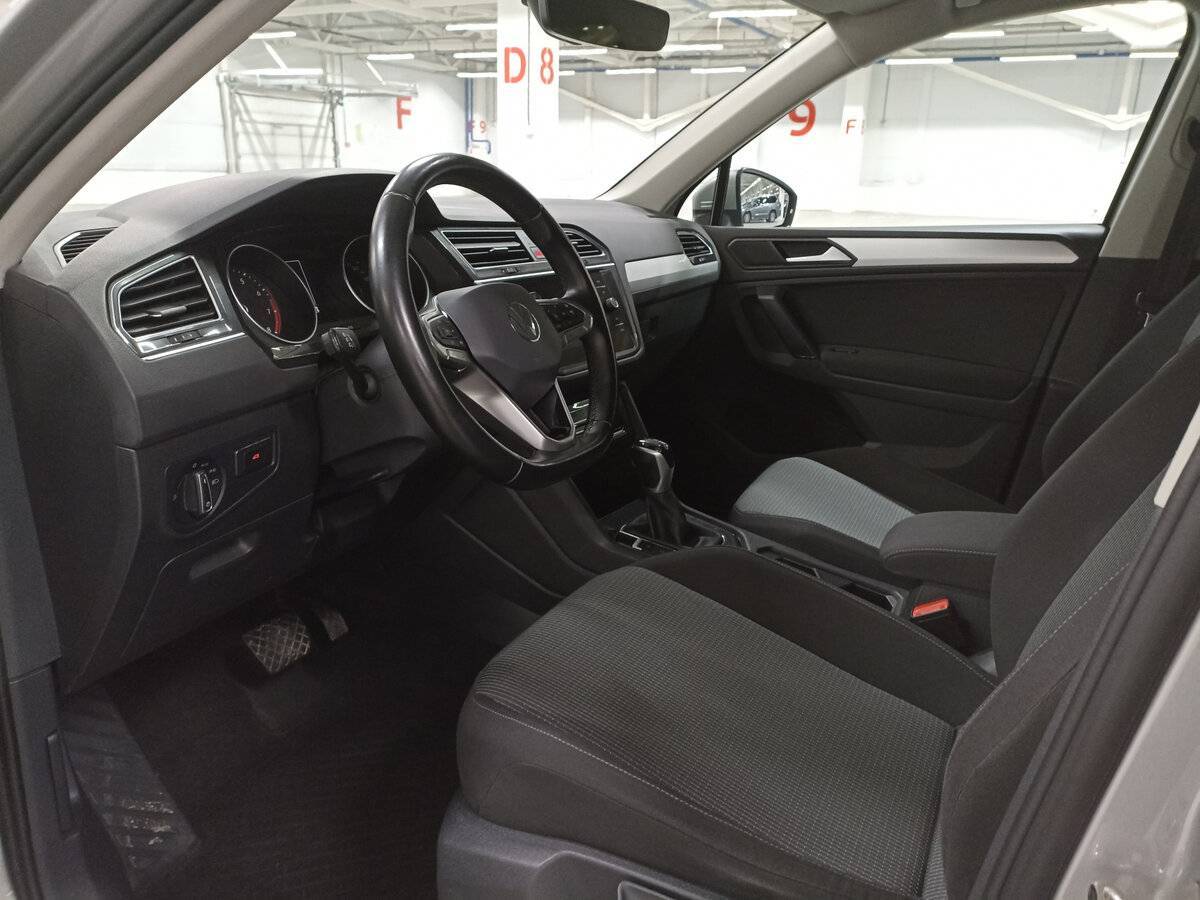 Купить Volkswagen Tiguan, 2021, 92 550 км.. Фото: #15