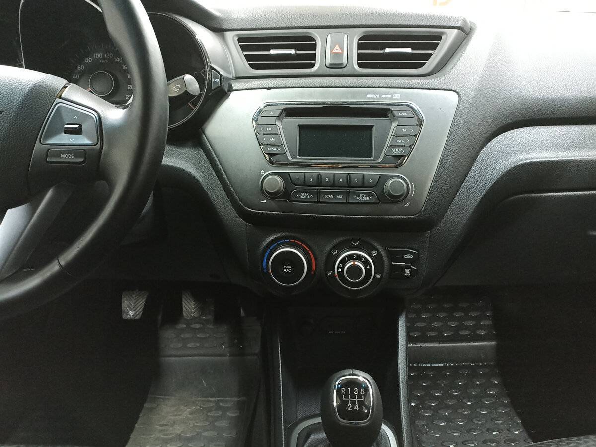 Купить Kia Rio, 2013, 84 841 км.. Фото: #14