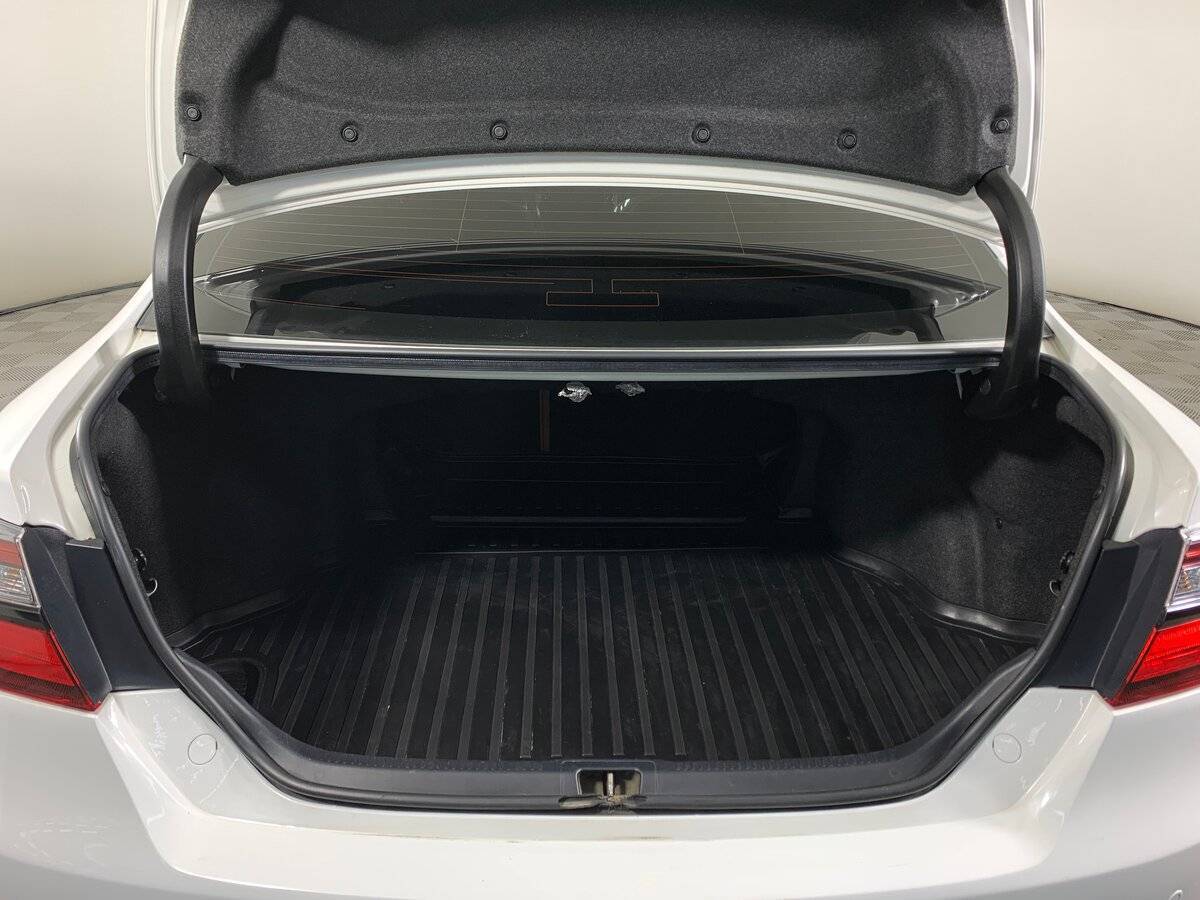 Купить Toyota Camry, 2017, 156 296 км.. Фото: #18