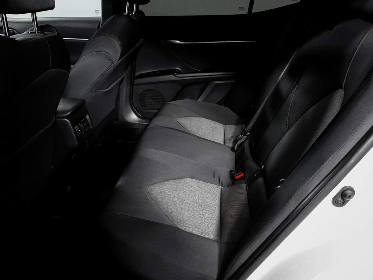 Купить Toyota Camry, 2019, 167 896 км.. Фото: #9