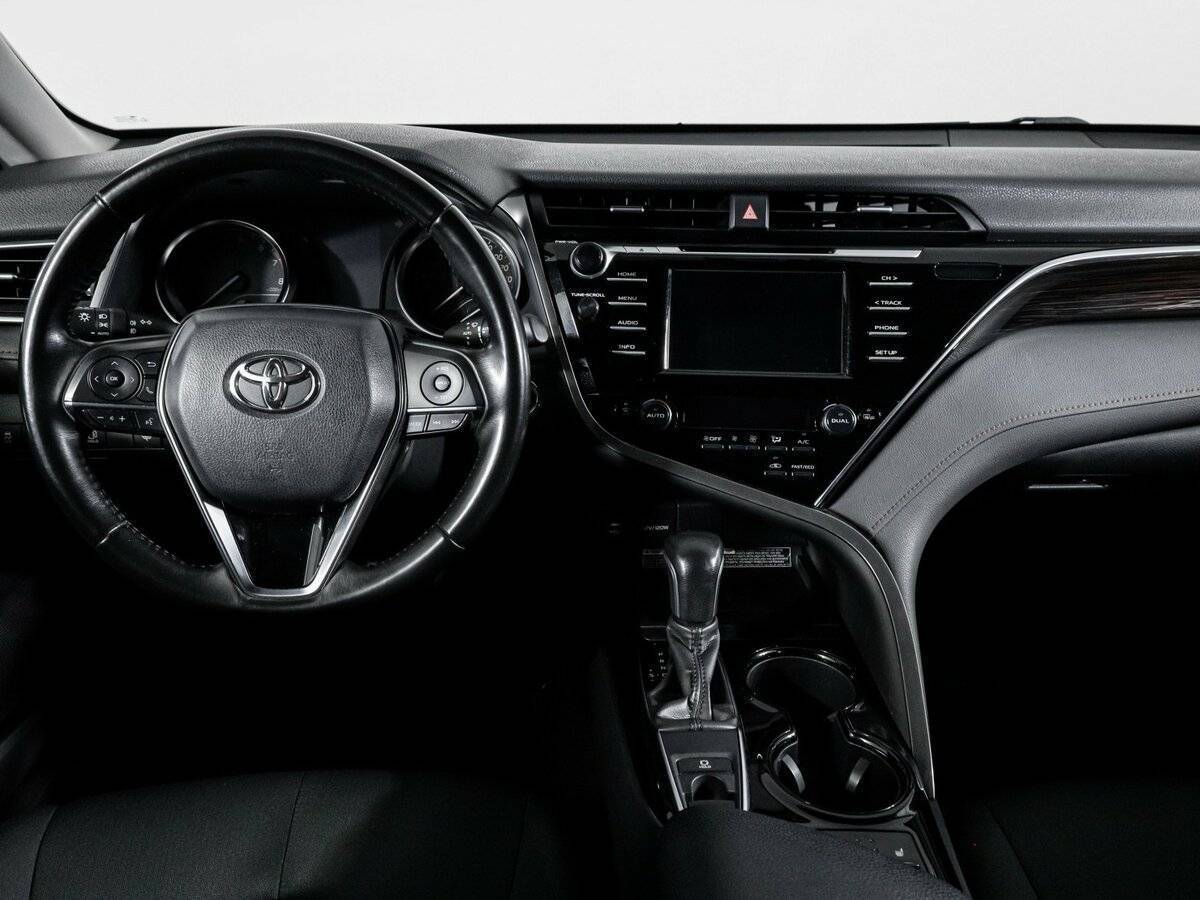 Купить Toyota Camry, 2019, 167 896 км.. Фото: #11