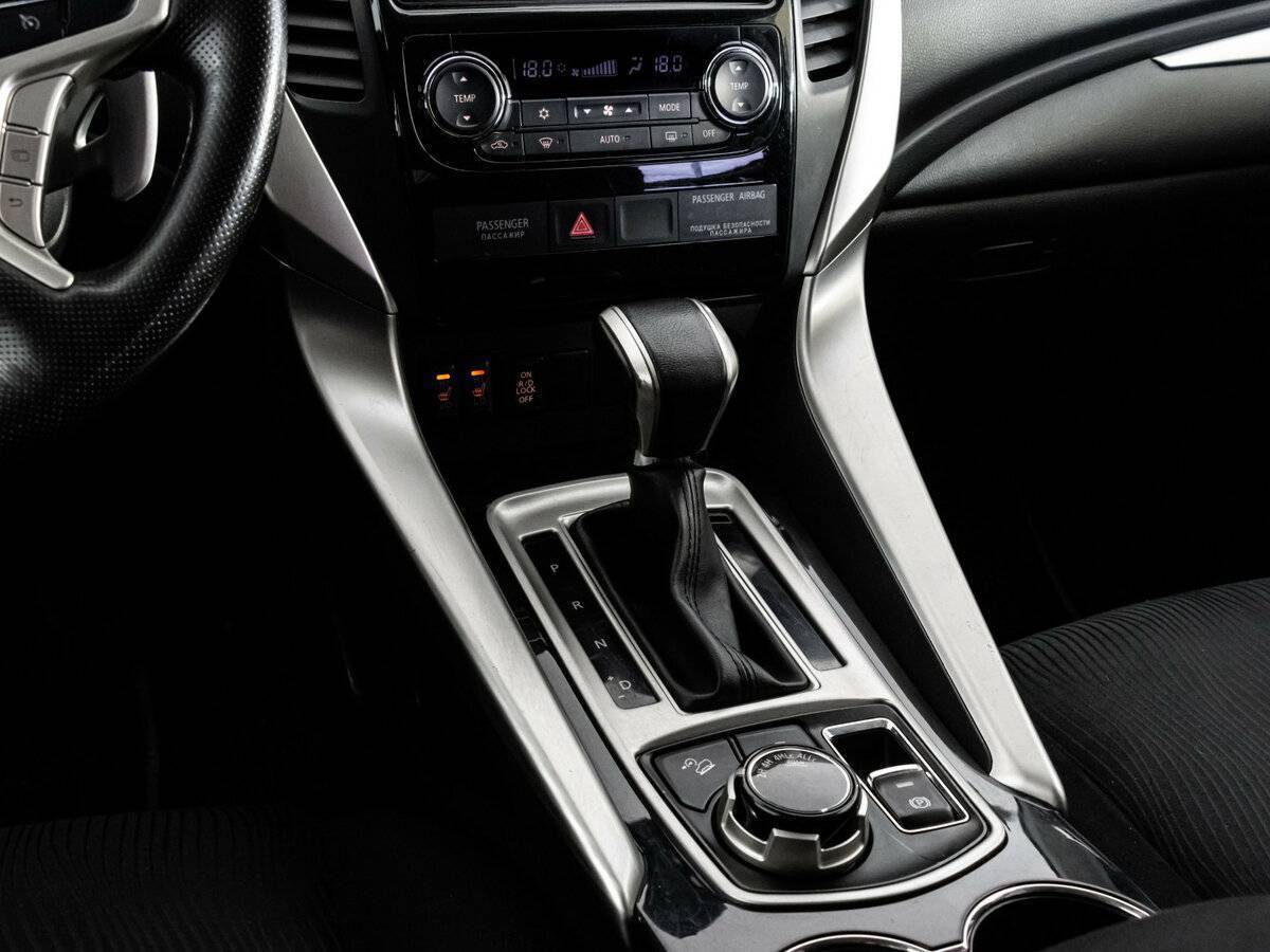 Купить Mitsubishi Pajero Sport, 2017, 154 132 км.. Фото: #14