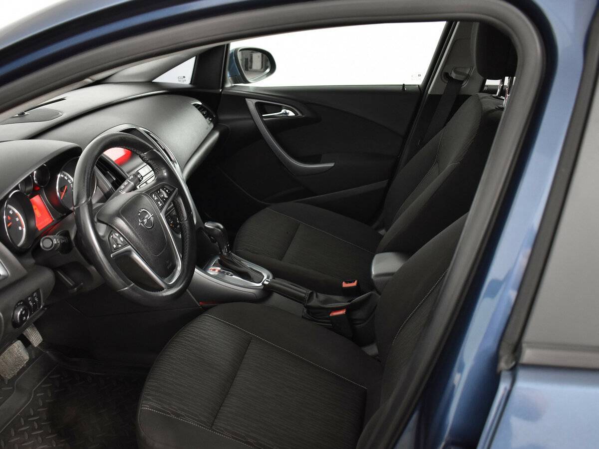 Купить Opel Astra, 2012, 184 232 км.. Фото: #8