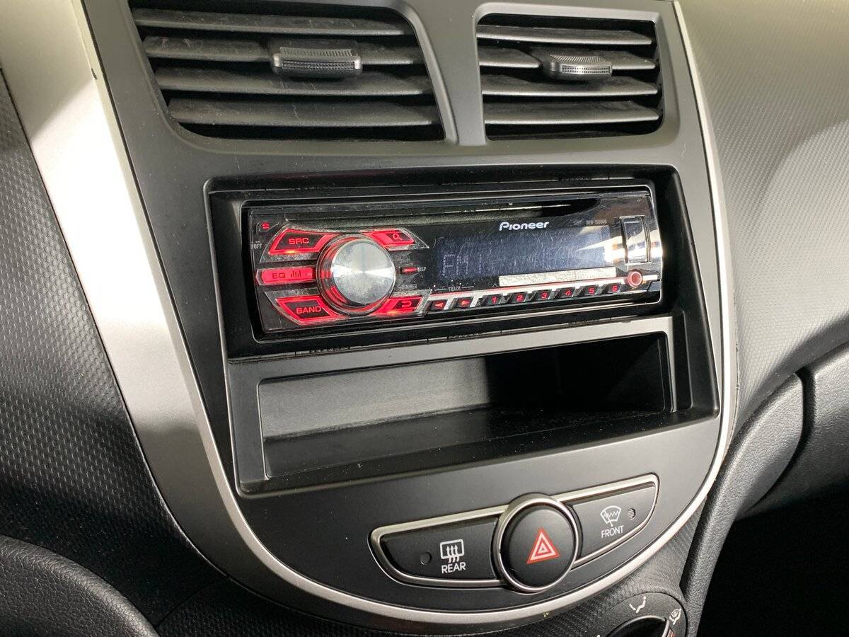 Купить Hyundai Solaris, 2012, 89 371 км.. Фото: #14