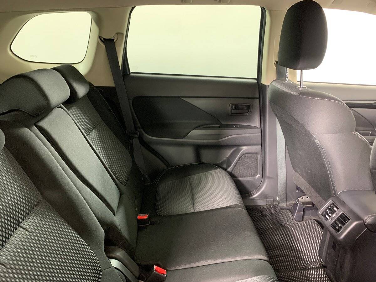 Купить Mitsubishi Outlander, 2019, 74 846 км.. Фото: #16