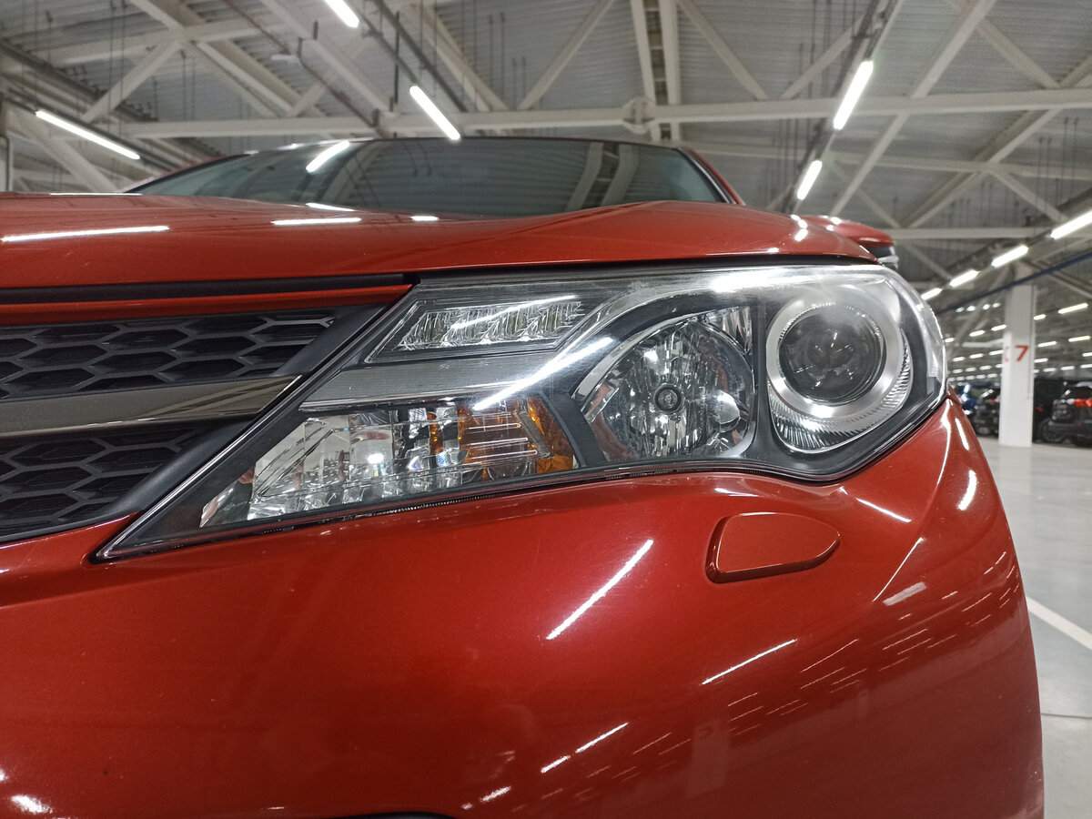 Купить Toyota RAV4, 2014, 81 932 км.. Фото: #16