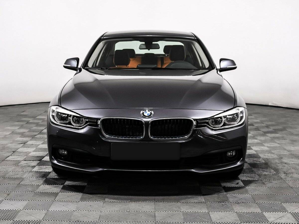 Купить BMW 3 серии, 2017, 47 008 км.. Фото: #1