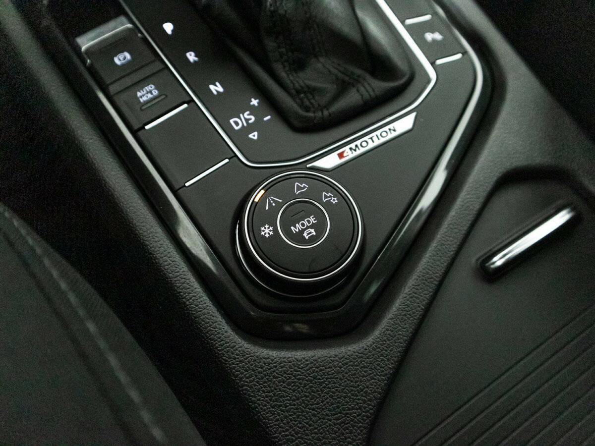 Купить Volkswagen Tiguan, 2018, 91 568 км.. Фото: #18