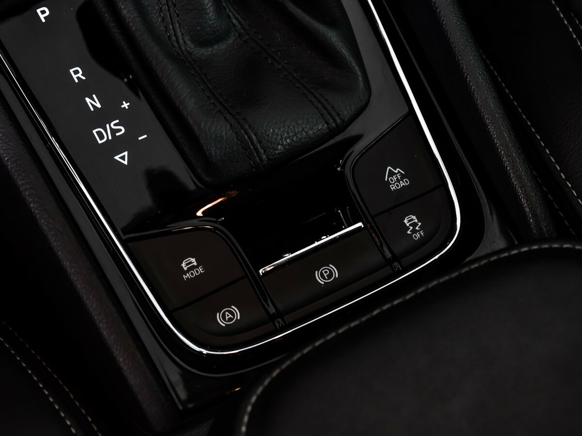 Купить Skoda Karoq, 2020, 47 219 км.. Фото: #13