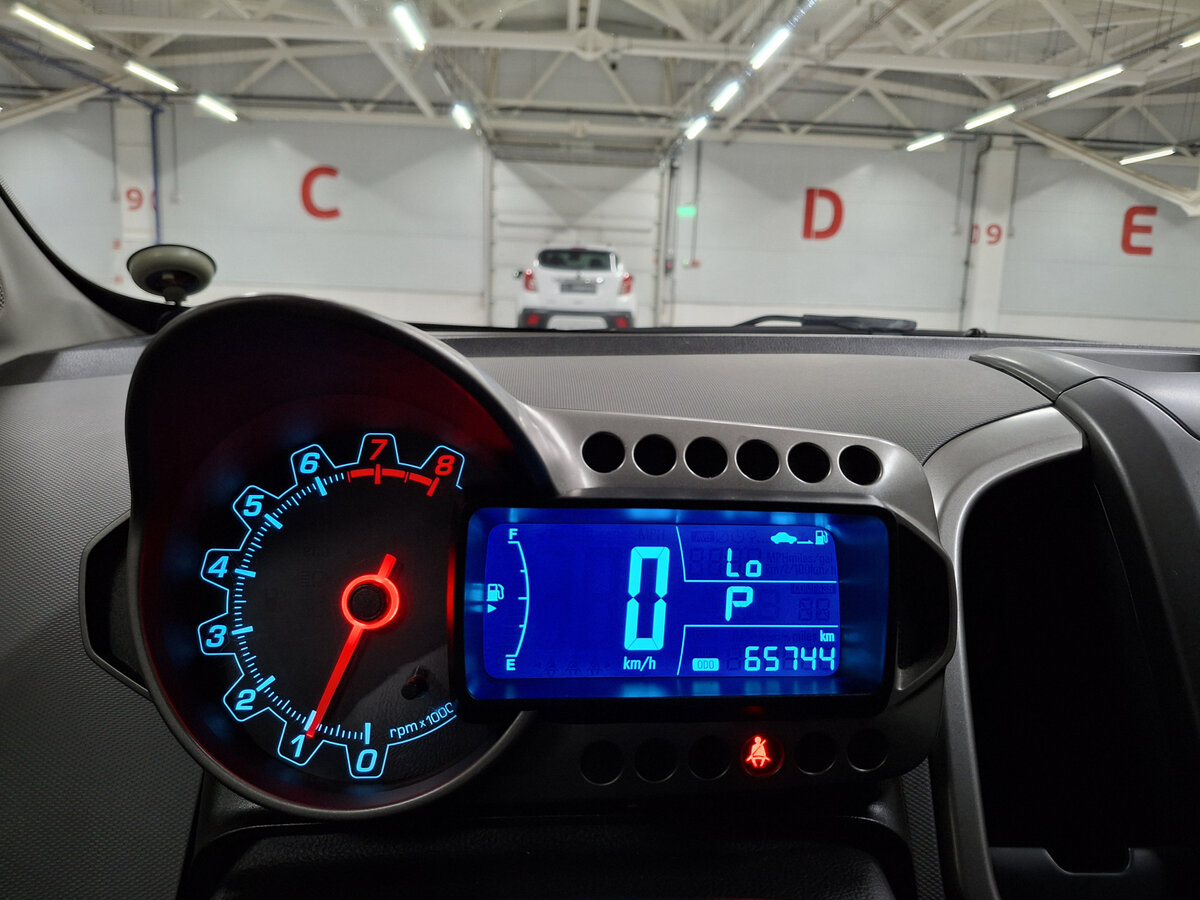 Купить Chevrolet Aveo, 2015, 65 745 км.. Фото: #11