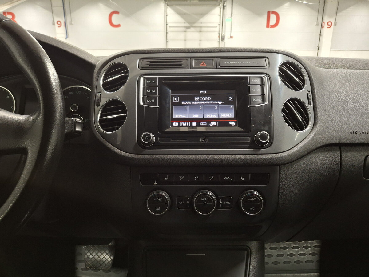 Купить Volkswagen Tiguan, 2015, 202 834 км.. Фото: #14