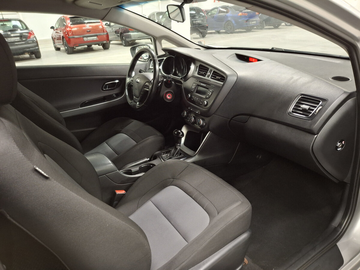 Купить Kia Ceed, 2013, 187 209 км.. Фото: #10
