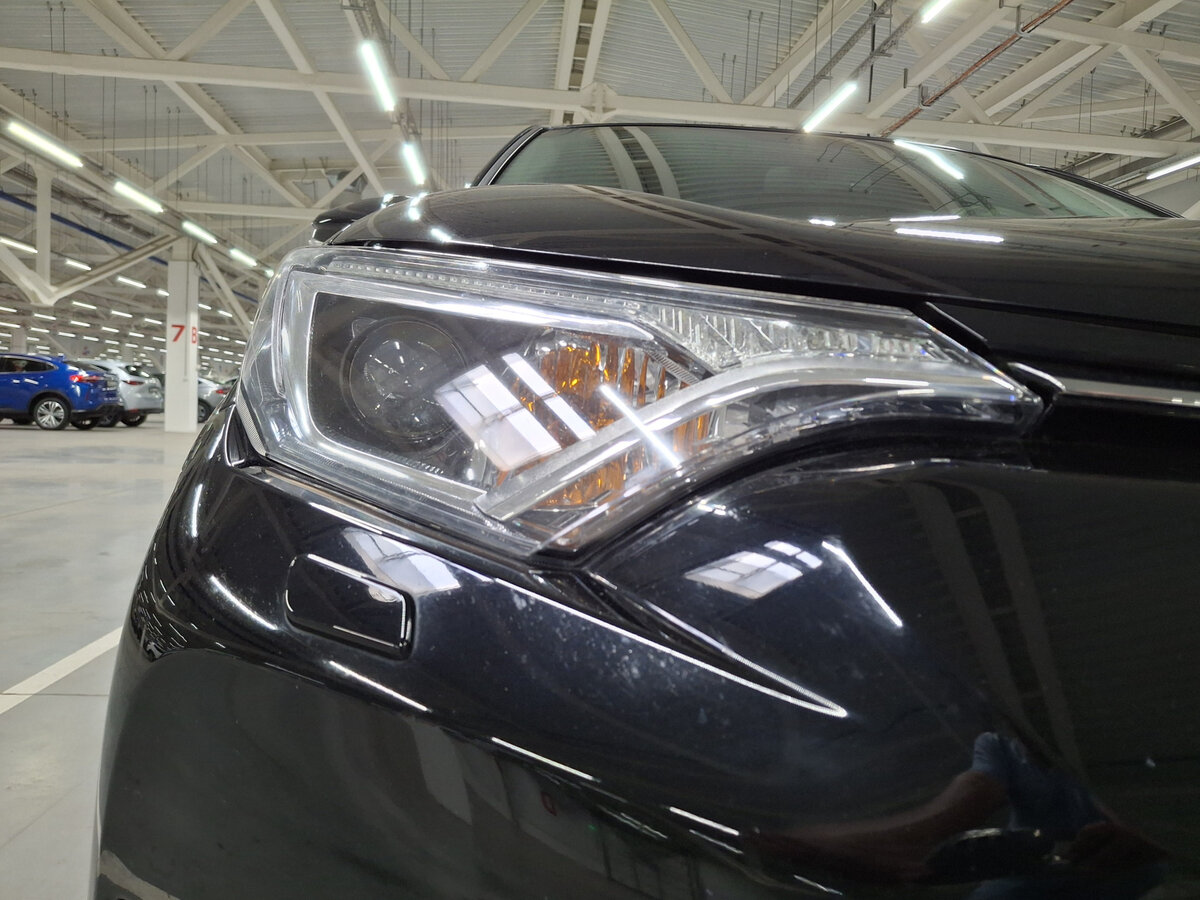 Купить Toyota RAV4, 2019, 81 575 км.. Фото: #16