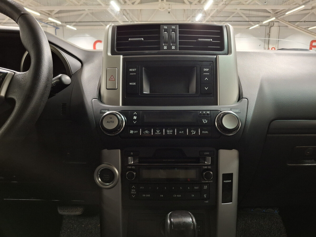 Купить Toyota Land Cruiser Prado, 2012, 189 262 км.. Фото: #14