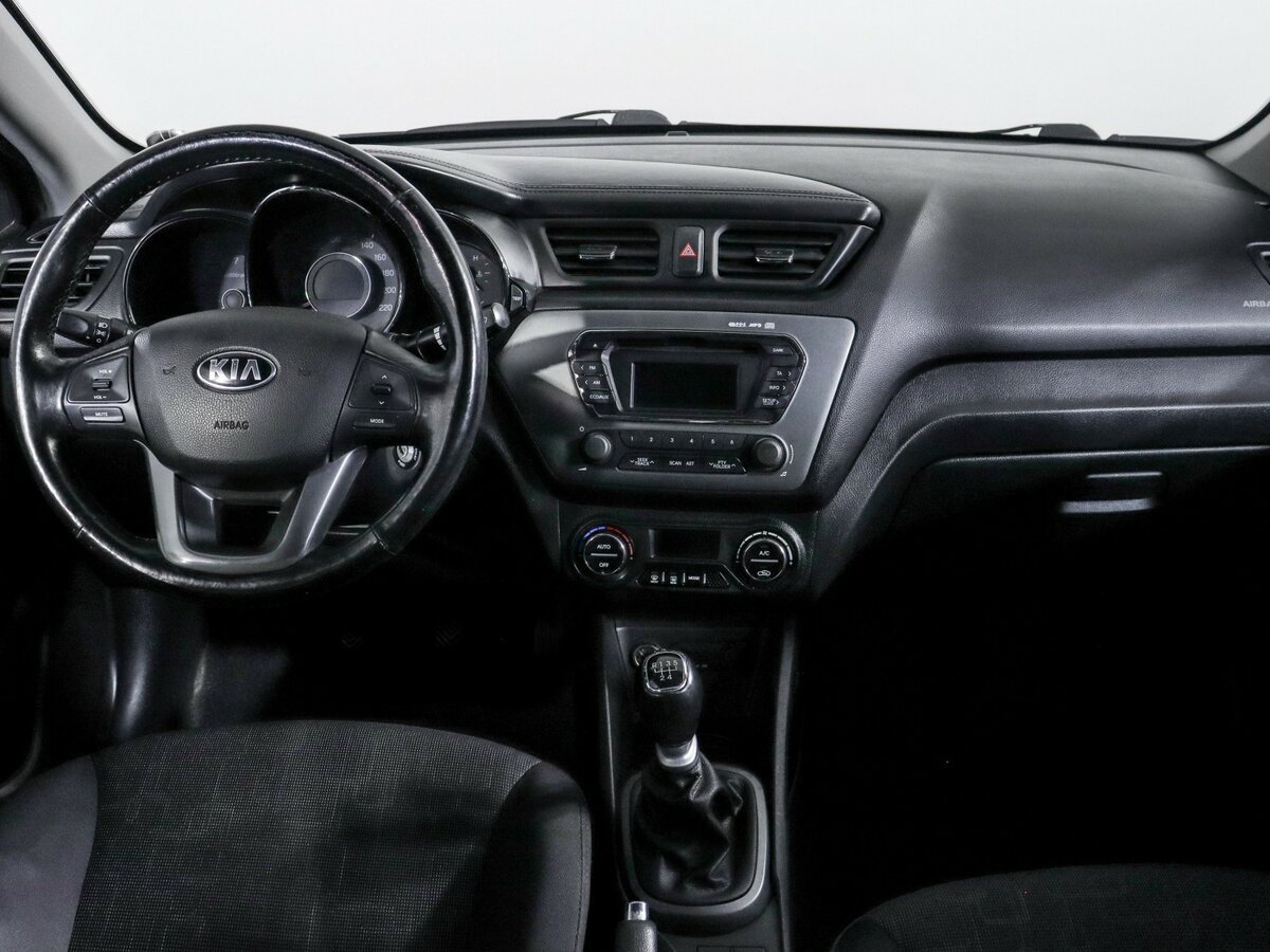 Купить Kia Rio, 2013, 199 283 км.. Фото: #9
