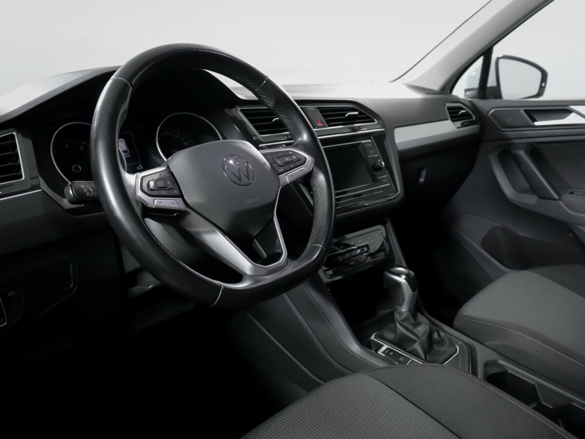 Купить Volkswagen Tiguan, 2020, 57 375 км.. Фото: #12