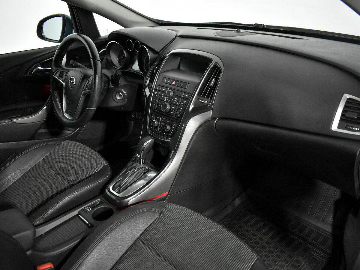 Купить Opel Astra, 2013, 210 797 км.. Фото: #11
