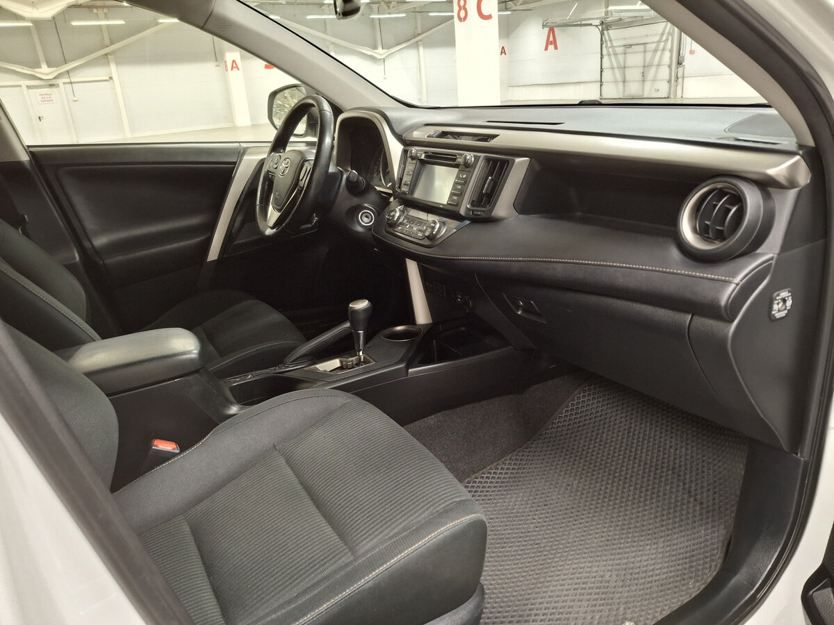 Купить Toyota RAV4, 2014, 141 969 км.. Фото: #10