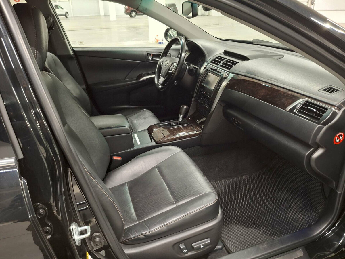 Купить Toyota Camry, 2015, 236 438 км.. Фото: #9