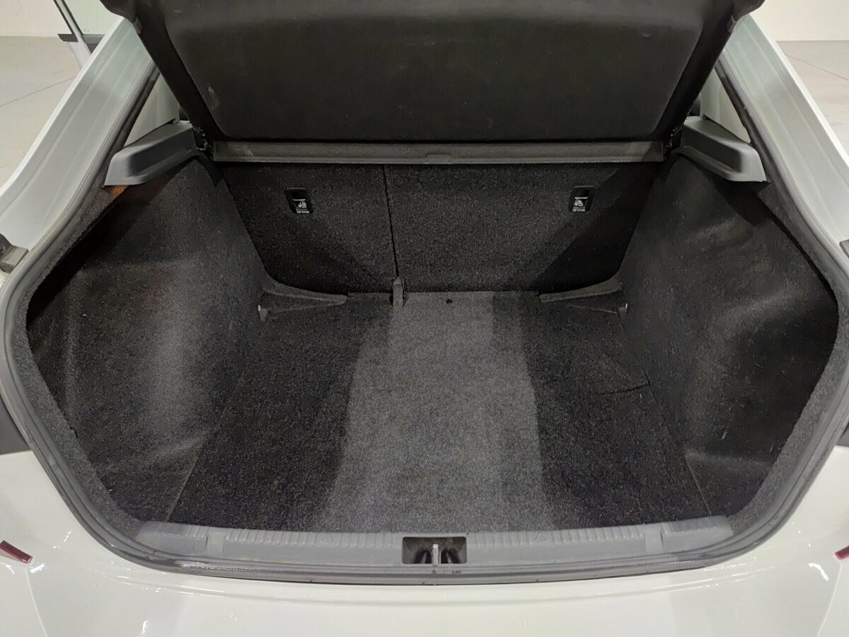 Купить Volkswagen Polo, 2021, 166 165 км.. Фото: #9