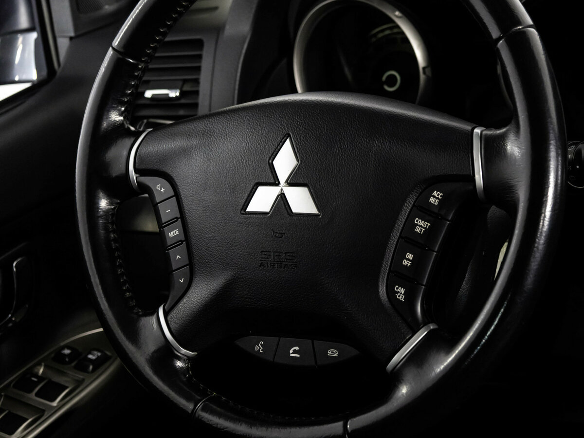 Купить Mitsubishi Pajero, 2017, 110 534 км.. Фото: #12