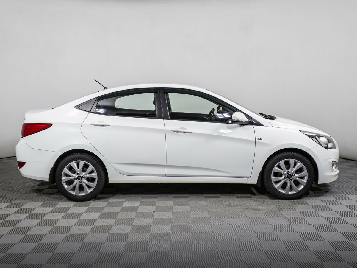 Купить Hyundai Solaris, 2015, 70 180 км.. Фото: #3