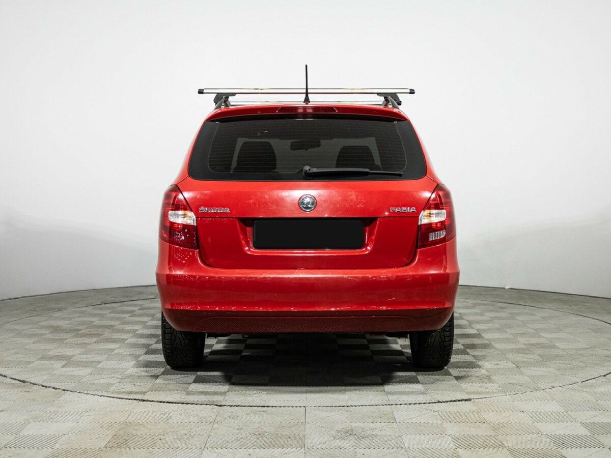 Купить Skoda Fabia, 2014, 191 658 км.. Фото: #4