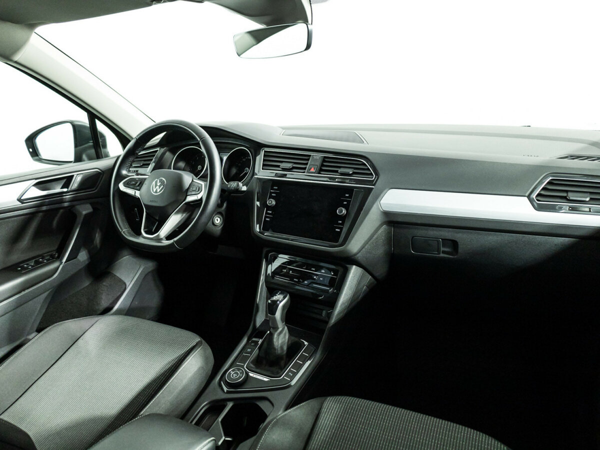 Купить Volkswagen Tiguan, 2022, 49 159 км.. Фото: #8