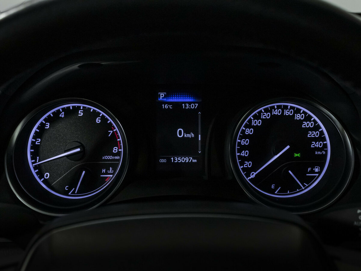 Купить Toyota Camry, 2021, 135 096 км.. Фото: #10