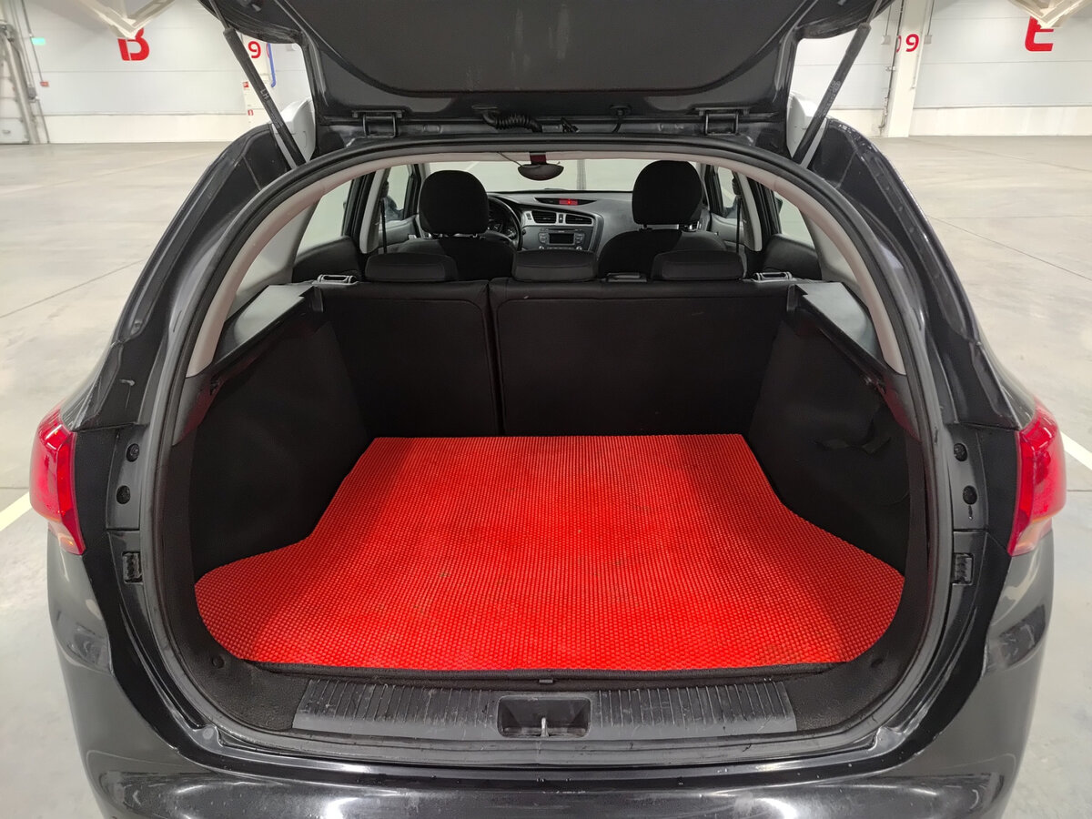 Купить Kia Ceed, 2013, 152 874 км.. Фото: #8