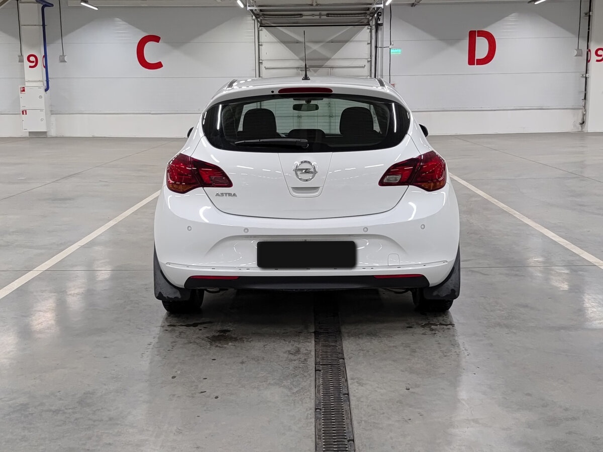 Купить Opel Astra, 2013, 180 852 км.. Фото: #5