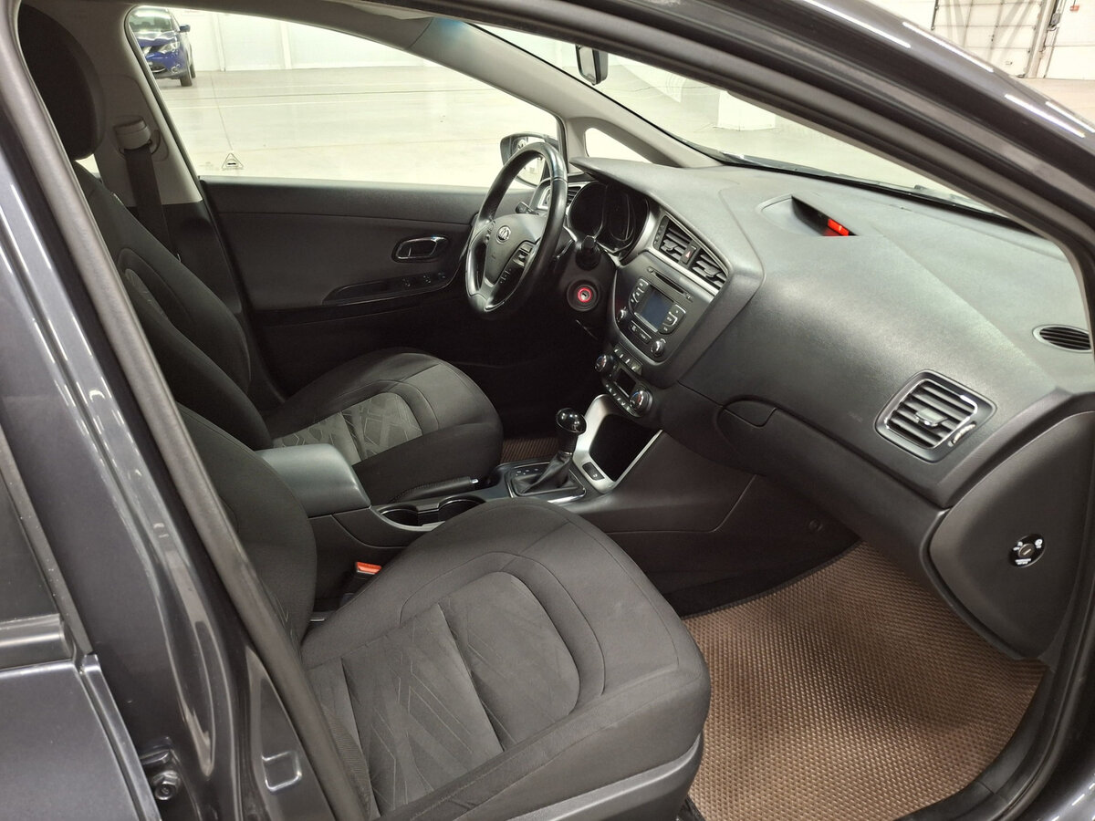 Купить Kia Ceed, 2018, 181 461 км.. Фото: #10