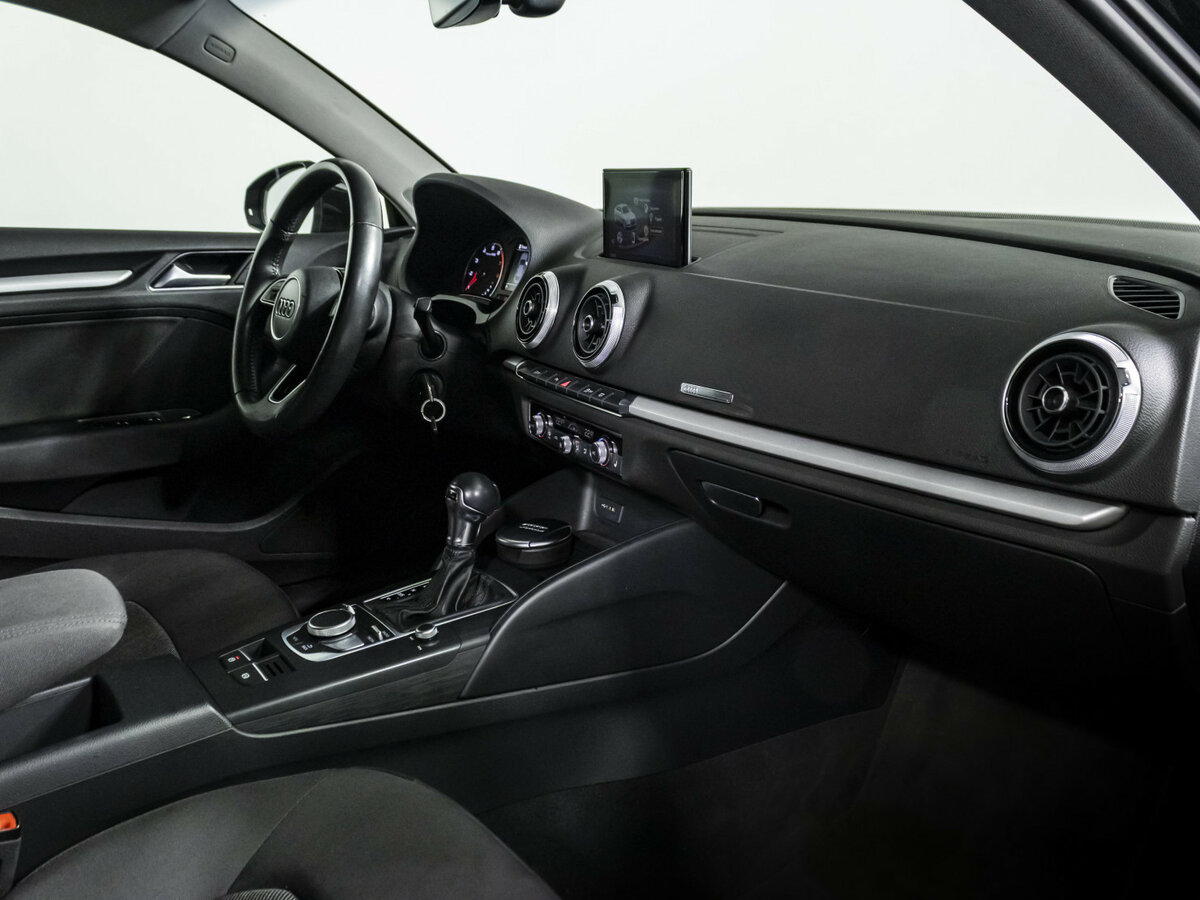 Купить Ауди А3, 2017, 92 968 км.. Фото: #8