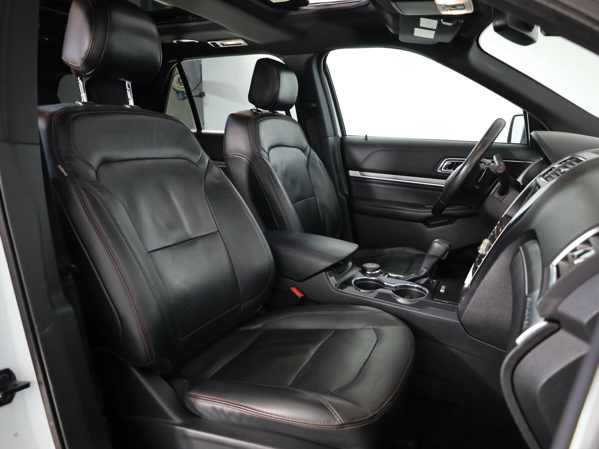 Купить Ford Explorer, 2015, 238 713 км.. Фото: #19