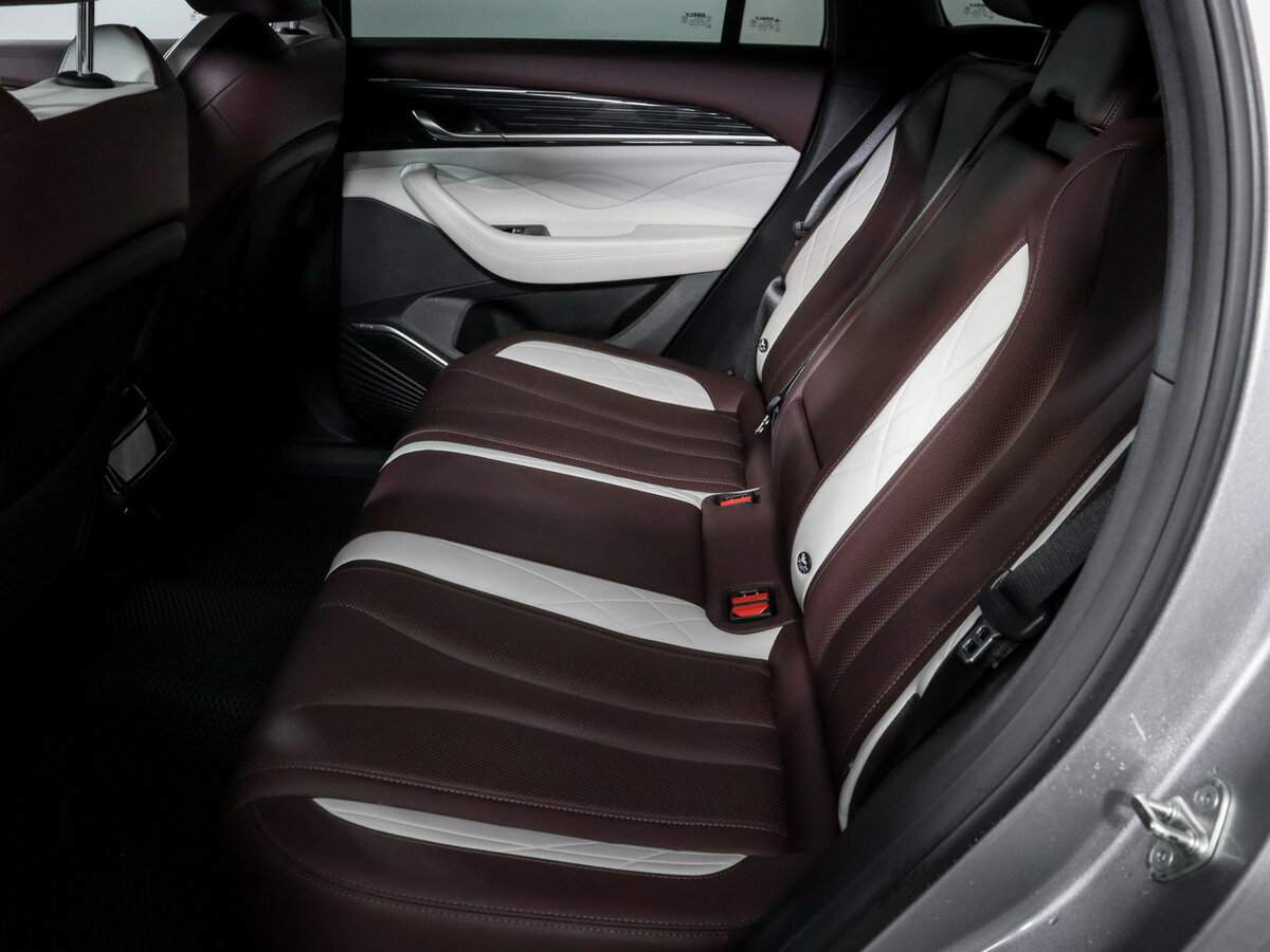 Купить Geely Monjaro, 2023, 49 776 км.. Фото: #9