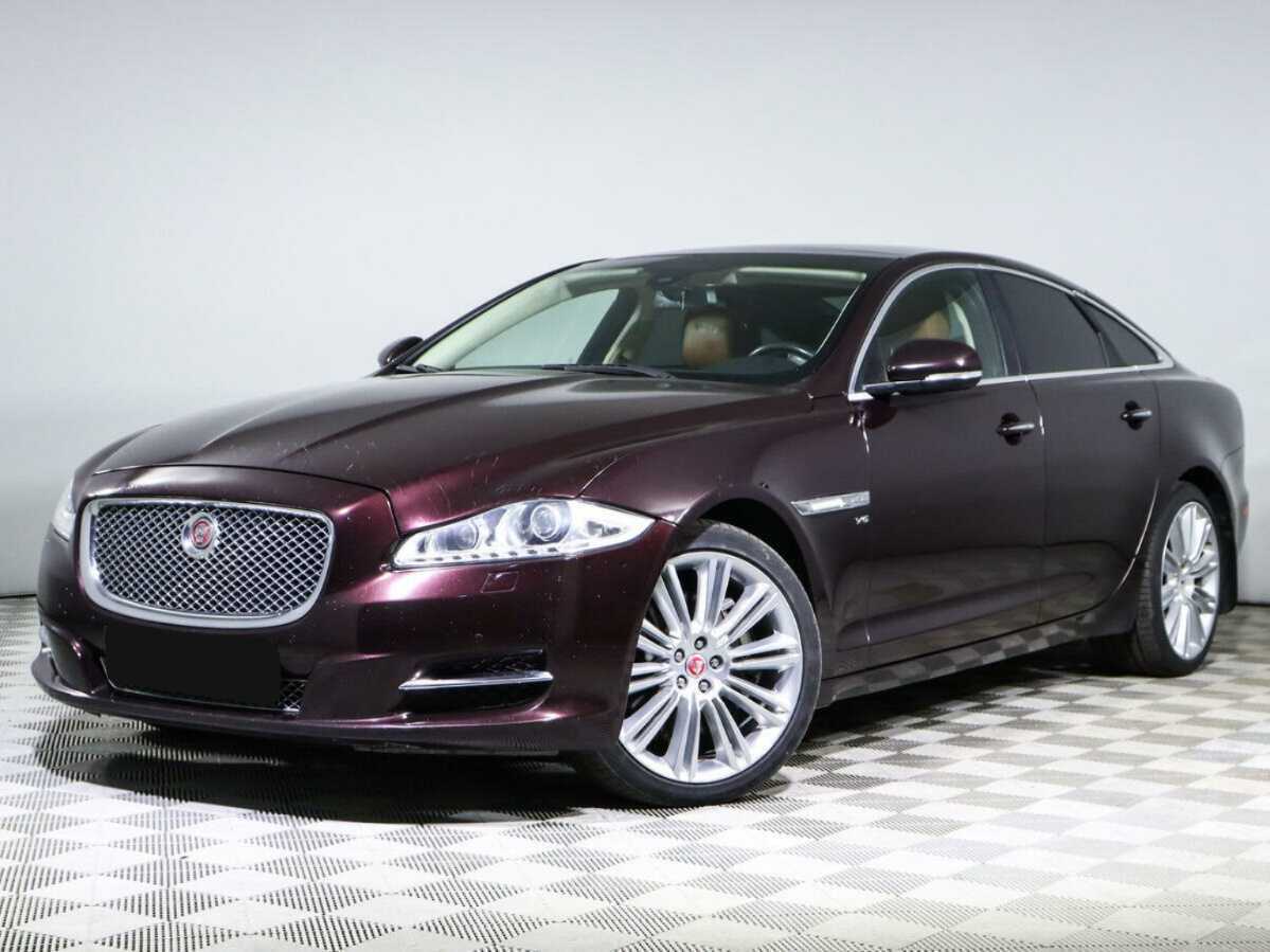 Jaguar XJ